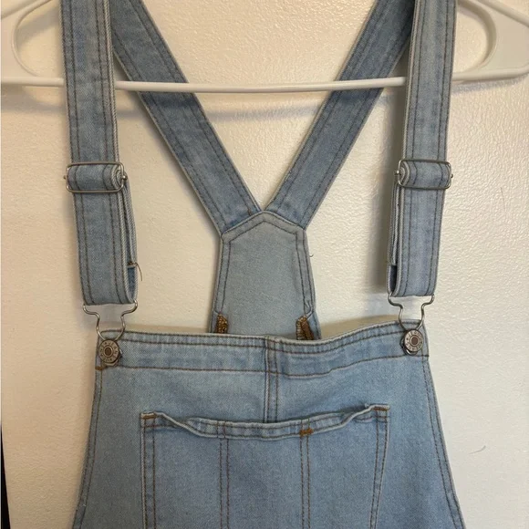 Denim distressed overalls - Picture 4 of 7